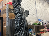 Vrijheidsbeeld, hoogte 225cm - afbeelding 2 van  5