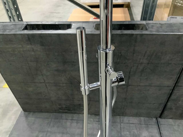 Vrijstaand bad 180 x 90 cm met ben vrijstaande badkraan - afbeelding 6 van  6