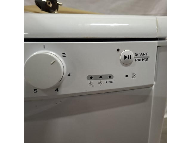 Vrijstaand vaatwasser, indesit, dfg 15b1 a - afbeelding 7 van  11