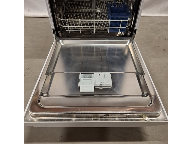 Vrijstaand vaatwasser, indesit, dfg 15b1 a - afbeelding 8 van  11