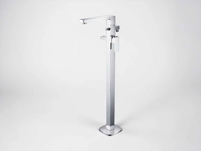 Vrijstaande badkraan met een vierkant design chroom - afbeelding 1 van  2