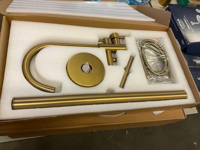 Vrijstaande badkraan met handdouche - afbeelding 1 van  5