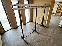 Vrijstaande kapstok - afbeelding 1 van  5