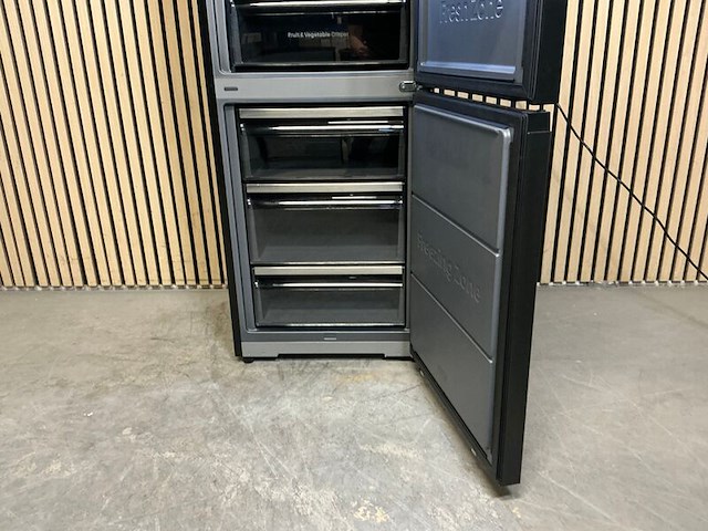 Vrijstaande koel-vriescombinatie, hisense, rb5k330gsfc, zwart - afbeelding 7 van  8