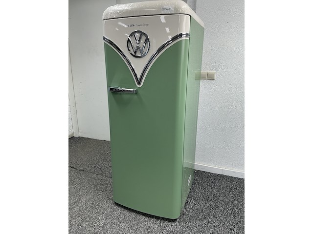 Vrijstaande retro koelkast met vriesvak etna, rbt1154gro, wit met groen - afbeelding 2 van  6
