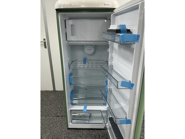 Vrijstaande retro koelkast met vriesvak etna, rbt1154gro, wit met groen - afbeelding 5 van  6