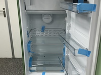 Vrijstaande retro koelkast met vriesvak etna, rbt1154gro, wit met groen - afbeelding 5 van  6