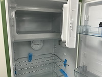 Vrijstaande retro koelkast met vriesvak etna, rbt1154gro, wit met groen - afbeelding 6 van  6