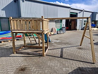 Vrijstaande speeltoren met schommel en glijbaan 410x300x200 cm - afbeelding 3 van  10