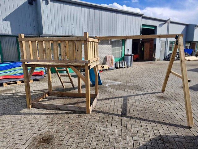 Vrijstaande speeltoren met schommel en glijbaan 410x300x200 cm - afbeelding 7 van  8