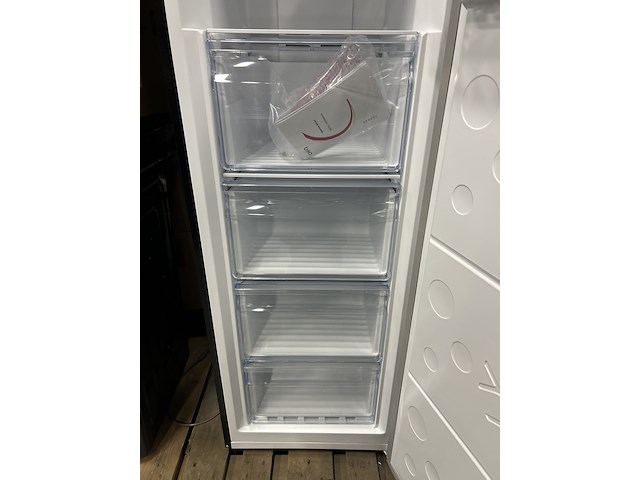 Vrijstaande vriezer 206 liter met led display chiq, csd206neid - afbeelding 6 van  9