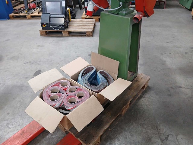 Vsf - 250 and/s - bandschuurmachine - afbeelding 2 van  2
