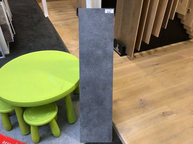 Vtwonen mold timber basalt mat 30x120 cm tegel 111,3 m² - afbeelding 1 van  7