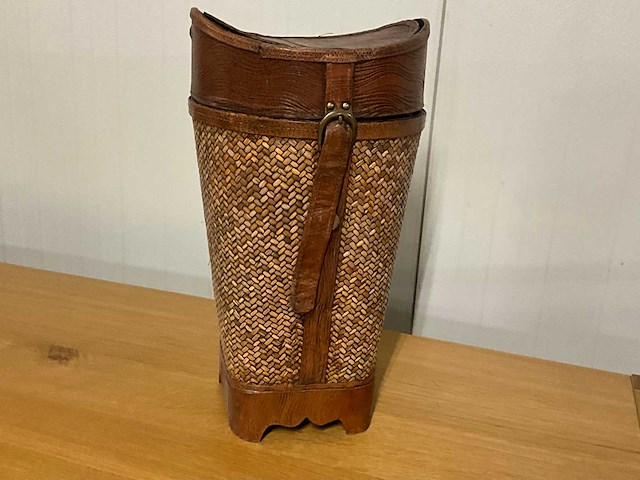 Vuilnisbak - afbeelding 1 van  6