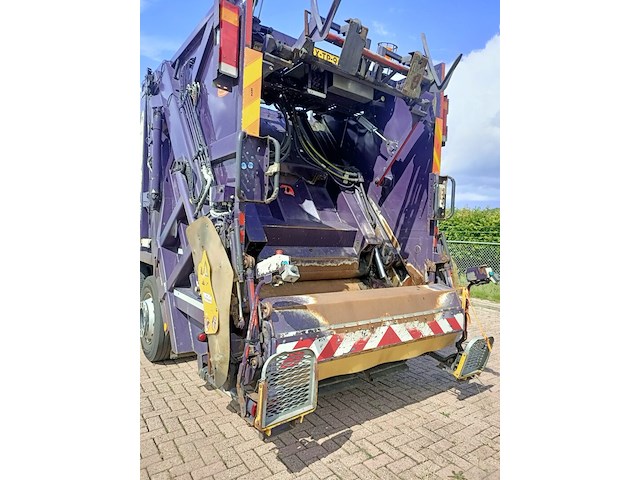 Vuilniswagen, daf, fan cf75.250 achterlader, 2010 - afbeelding 26 van  39