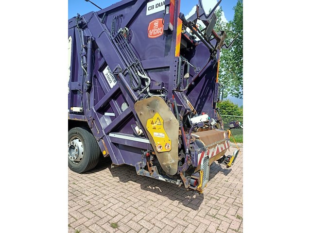 Vuilniswagen, daf, fan cf75.250 achterlader, 2010 - afbeelding 30 van  39