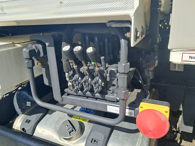 Vuilniswagen met zijlader, scania, p 280 euro 6 hs, 2014 - afbeelding 8 van  75