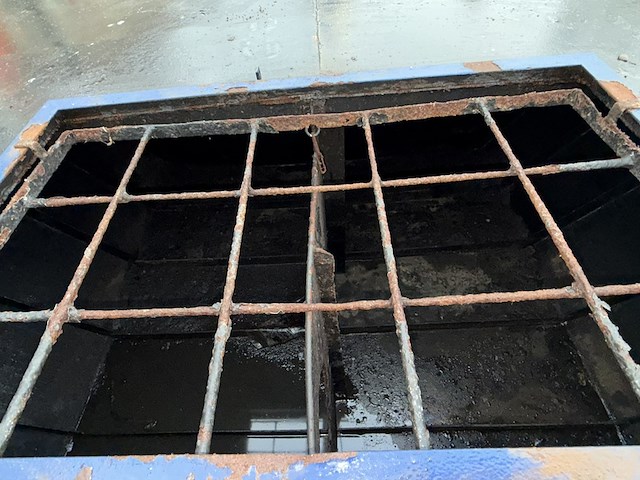 Vuilwaterboot, praam met open stuurhut, pl3 - afbeelding 44 van  63