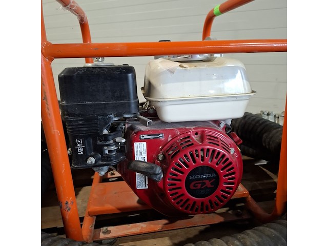 Vuilwaterpomp 54m³ benzine koshin, seh-80x, bouwjaar 2015 - afbeelding 6 van  7