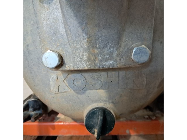Vuilwaterpomp 96 m³ benzine koshin, kth-100x, bouwjaar 2018 - afbeelding 3 van  11