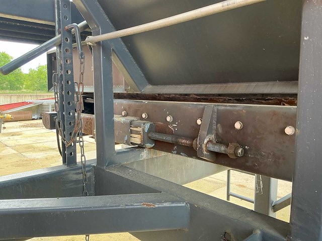 Vulbunker met uittrekband - haaksysteem, kabelsysteem - afbeelding 1 van  13