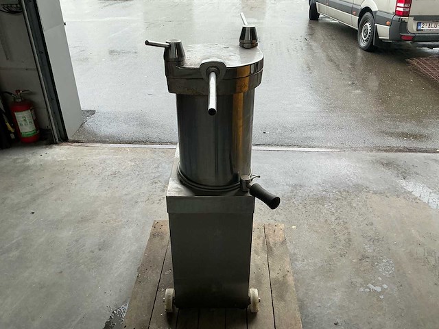 Vulmachine voor worsten - afbeelding 4 van  4