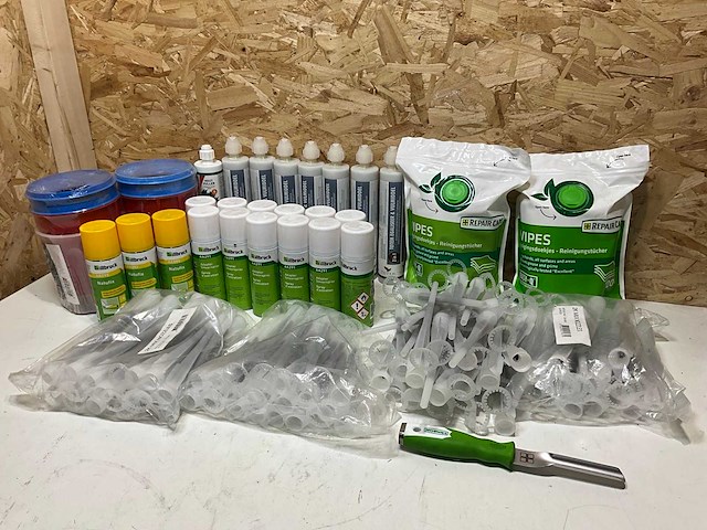 Vulmiddel, sprays, nozzles en diversen (33x) - afbeelding 1 van  17