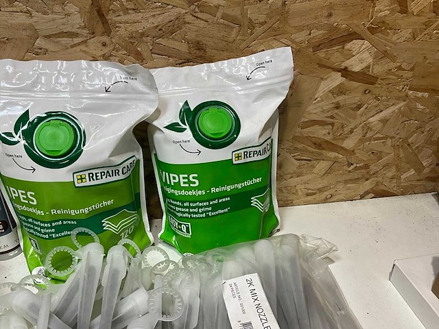 Vulmiddel, sprays, nozzles en diversen (33x) - afbeelding 15 van  17