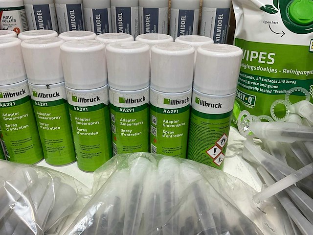 Vulmiddel, sprays, nozzles en diversen (33x) - afbeelding 17 van  17