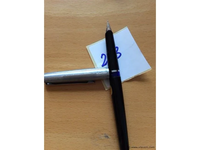 Vulpen pelikan - afbeelding 2 van  2