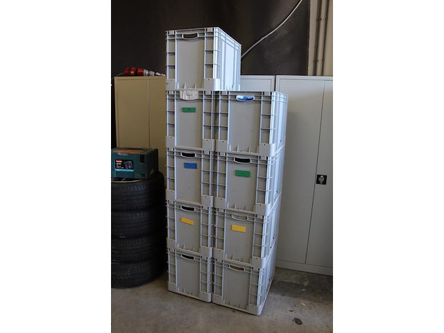 Vulplaatjes in diverse uitvoeringen in 9 kratten. kratafmeting 60 x 40 x 42 cm. - afbeelding 6 van  6