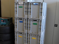 Vulplaatjes in diverse uitvoeringen in 9 kratten. kratafmeting 60 x 40 x 42 cm. - afbeelding 6 van  6