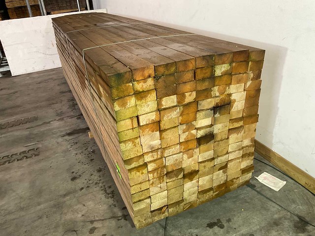 Vuren balk 450x12,5x6,3 cm (30x) - afbeelding 1 van  3