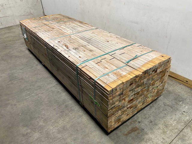 Vuren balk geschaafd - 300x4,5x3 cm (200x) - afbeelding 1 van  7