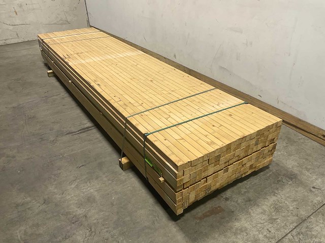 Vuren balk geschaafd - 360x4,5x4,5 cm (155x) - afbeelding 1 van  8