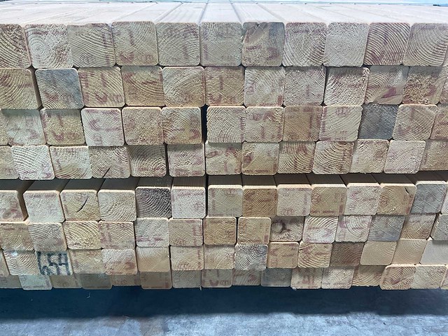 Vuren balk geschaafd - 360x4,5x4,5 cm (155x) - afbeelding 6 van  8