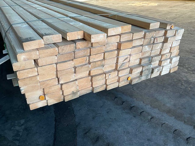Vuren balk geschaafd - 690x8,9x3,8 cm (50x) - afbeelding 1 van  4