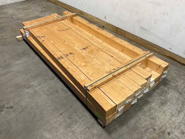 Vuren balk geschaafd en verlijmd 240x12x12 cm (16x) - afbeelding 1 van  6