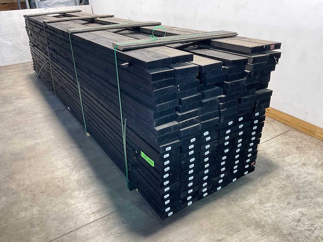 Vuren balk geschaafd zwart 500x16x4,5 cm (25x) - afbeelding 3 van  4