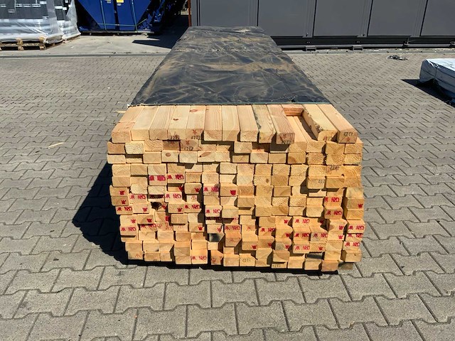 Vuren balken 4000x70x45mm (180x) - afbeelding 2 van  3