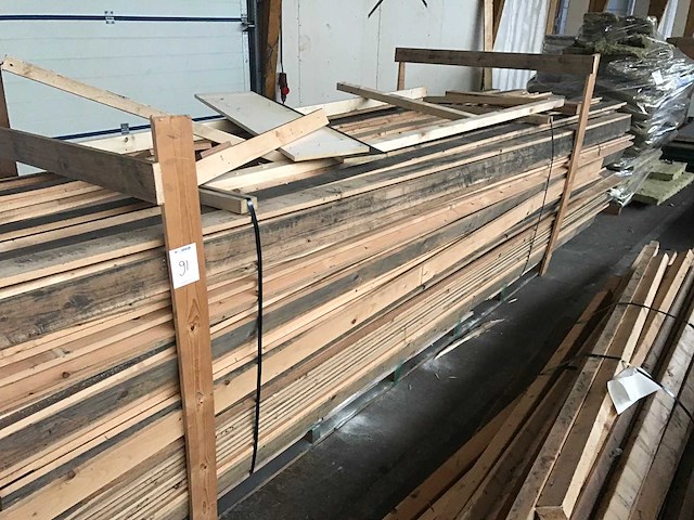 Vuren balken en planken (2x) - afbeelding 3 van  6