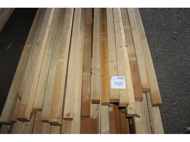 Vuren balkhout 45 x 45 x 3300/4800 mm. ca. 120 stuks. - afbeelding 3 van  3
