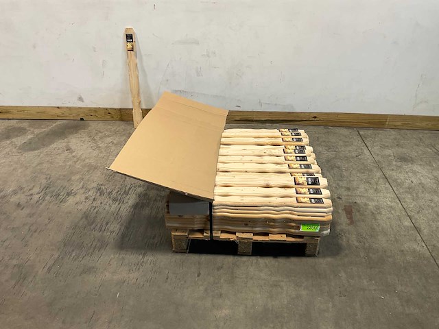 Vuren balkonplank "luzern" 88x9x1,8 cm (640x) - afbeelding 1 van  6