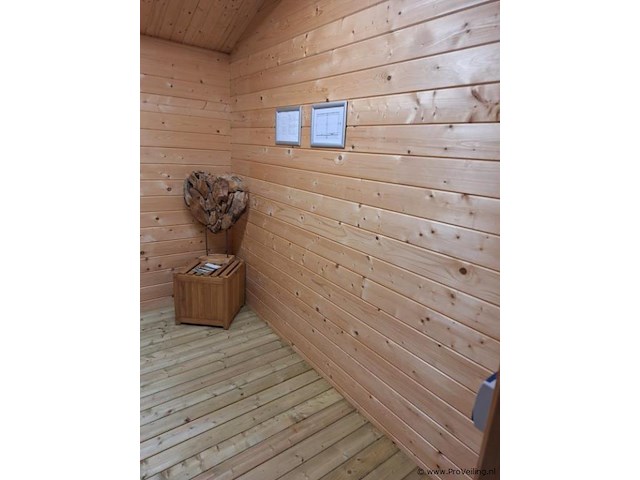 Vuren blokhutoverkapping - 650x360cm - afbeelding 14 van  14