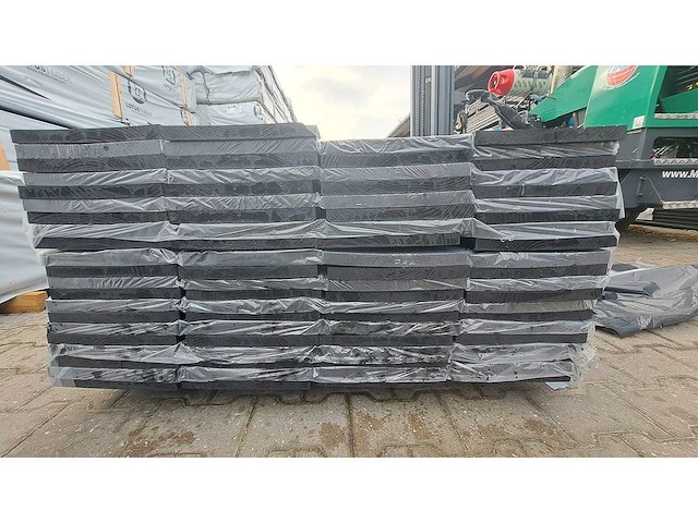 Vuren boeidelen zwart gecoat 5100x245x22mm (44x) - afbeelding 2 van  3