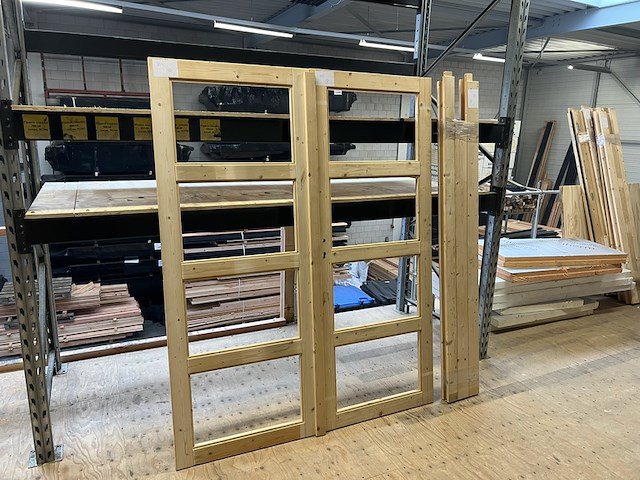 Vuren dubbel deurkozijn, zonder glas hillhout - afbeelding 1 van  5