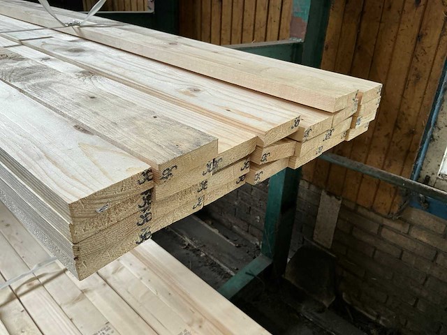 Vuren geschaafd 18x68x3600 mm (25x) - afbeelding 1 van  1