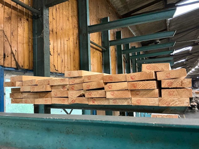 Vuren geschaafd 28x95x4200 mm (39x) - afbeelding 4 van  7
