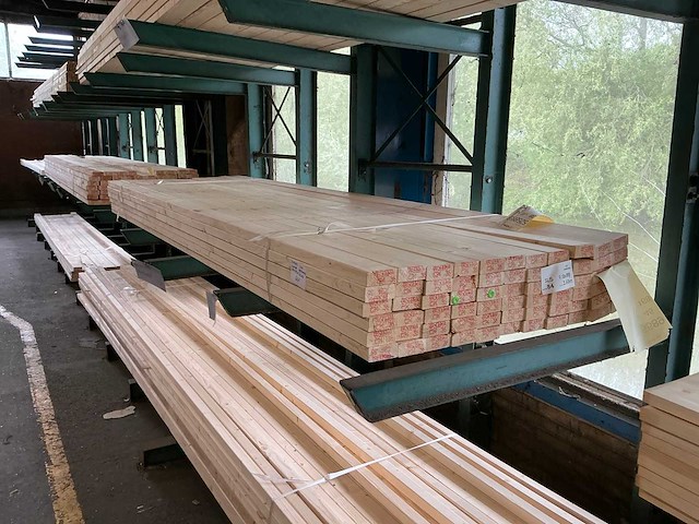 Vuren geschaafd 38x89x3600 mm (66x) - afbeelding 1 van  7