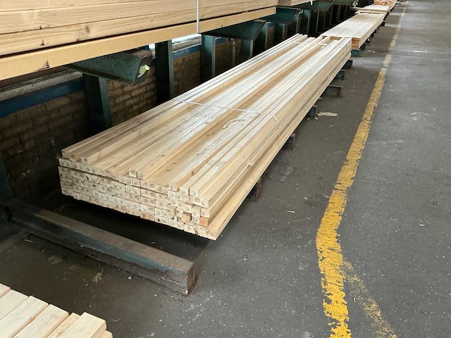 Vuren geschaafd 44x44x5400 mm (114x) - afbeelding 3 van  7